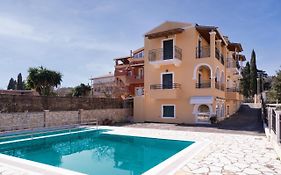Athineos apartment’s
